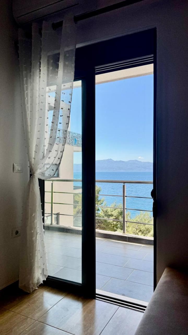 4 Seasons Sea View Apartment Sarandë Exteriér fotografie
