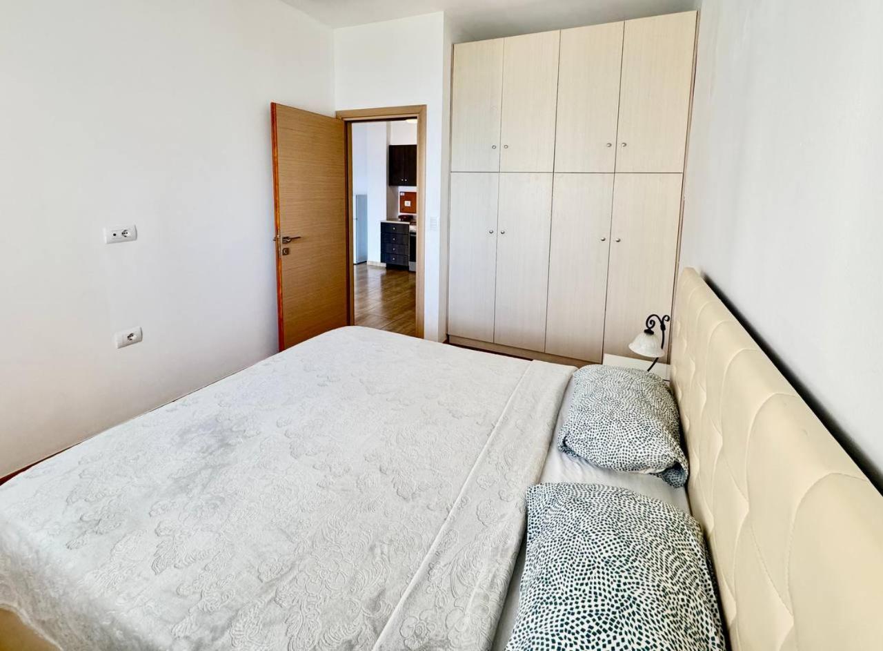 4 Seasons Sea View Apartment Sarandë Exteriér fotografie
